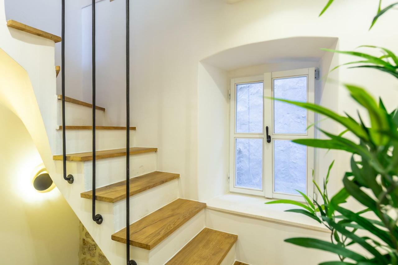 Old Town House With Floor Heating & Lush Private Garden Villa ดูบรอฟนิก ภายนอก รูปภาพ