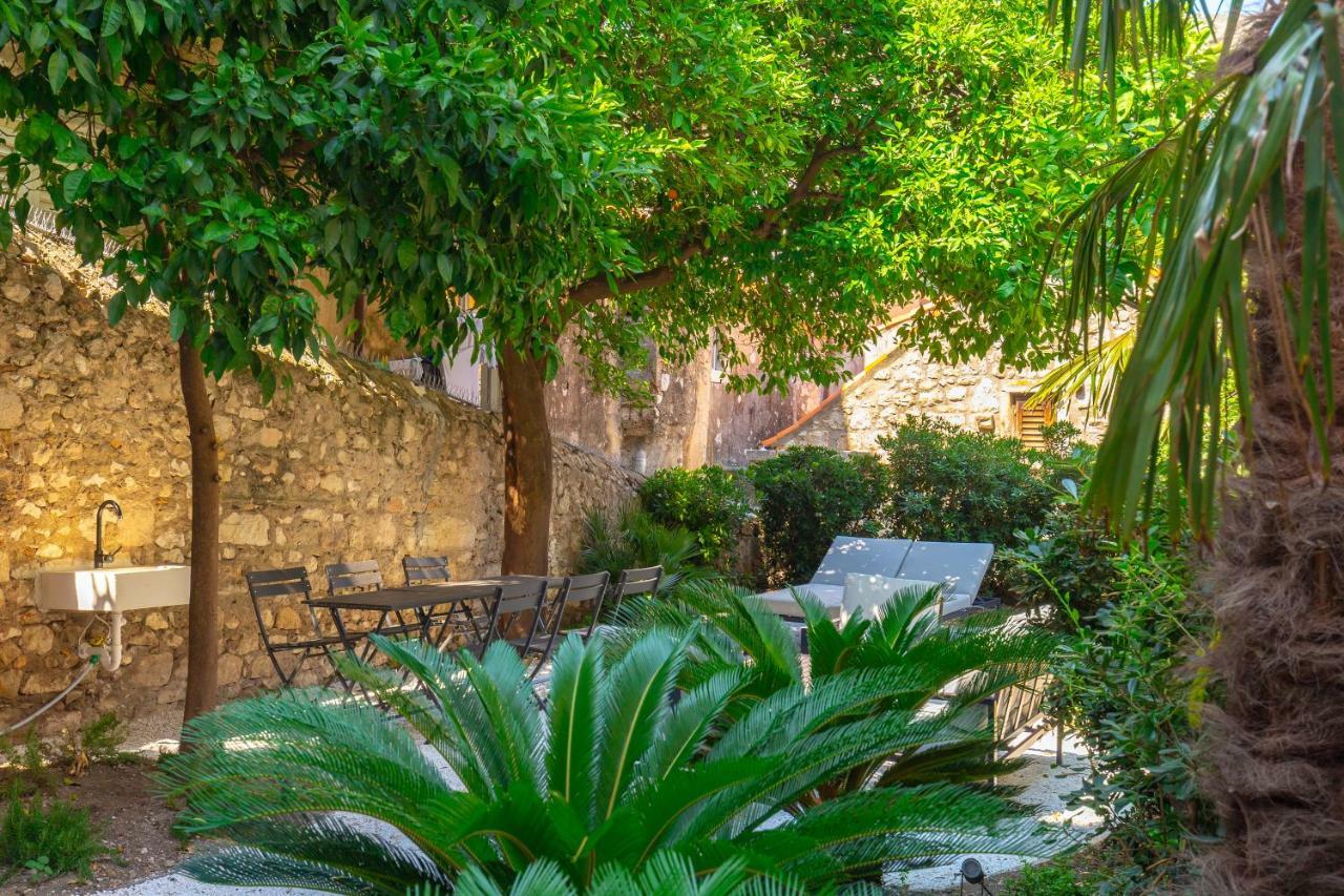 Old Town House With Floor Heating & Lush Private Garden Villa ดูบรอฟนิก ภายนอก รูปภาพ
