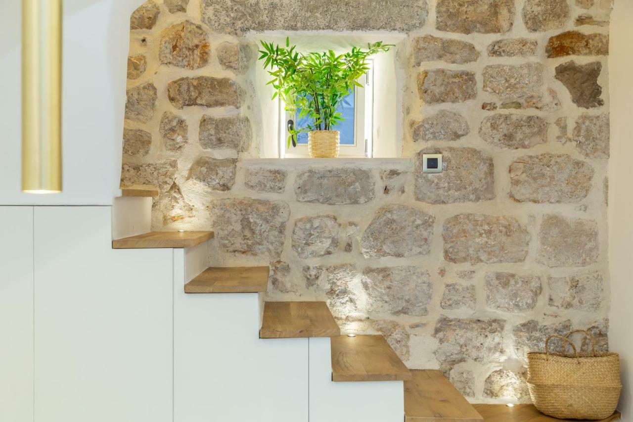 Old Town House With Floor Heating & Lush Private Garden Villa ดูบรอฟนิก ภายนอก รูปภาพ