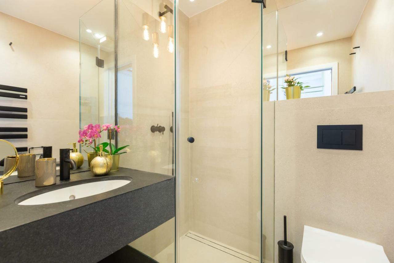 Old Town House With Floor Heating & Lush Private Garden Villa ดูบรอฟนิก ภายนอก รูปภาพ