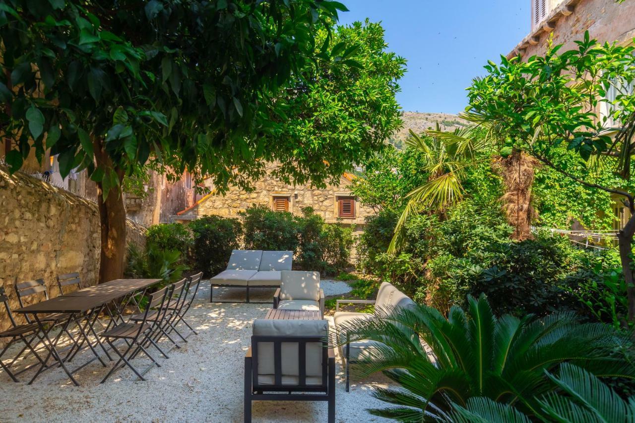 Old Town House With Floor Heating & Lush Private Garden Villa ดูบรอฟนิก ภายนอก รูปภาพ